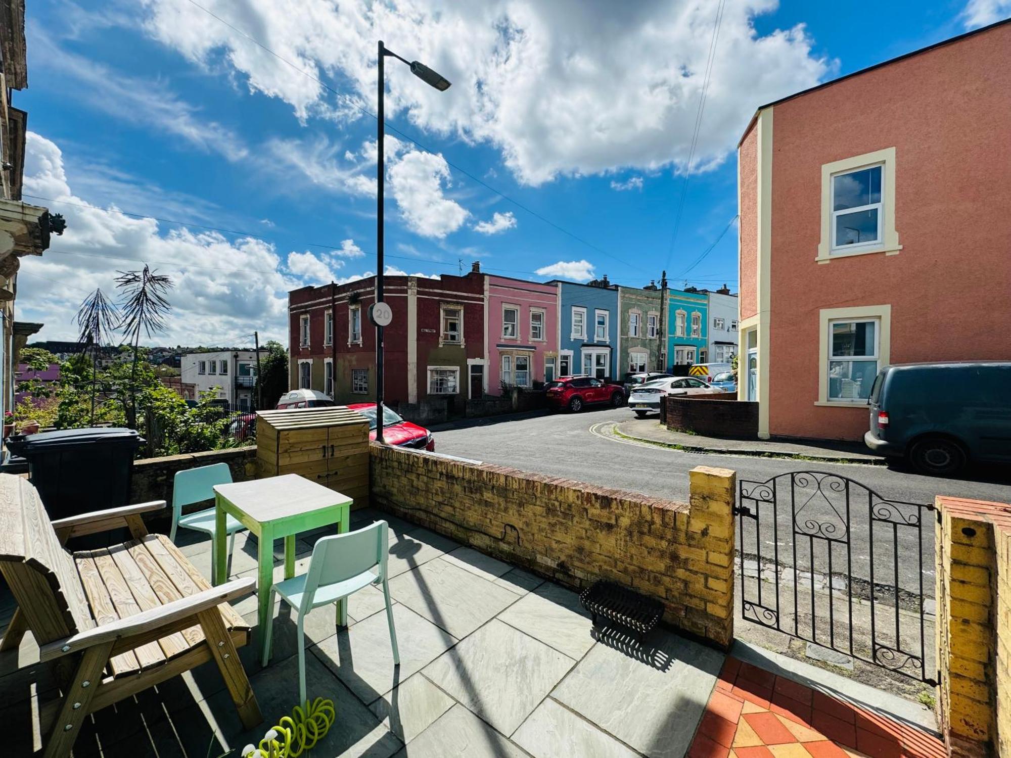 Modern & Vintage Inspired Home In Old Totterdown Bristol Buitenkant foto
